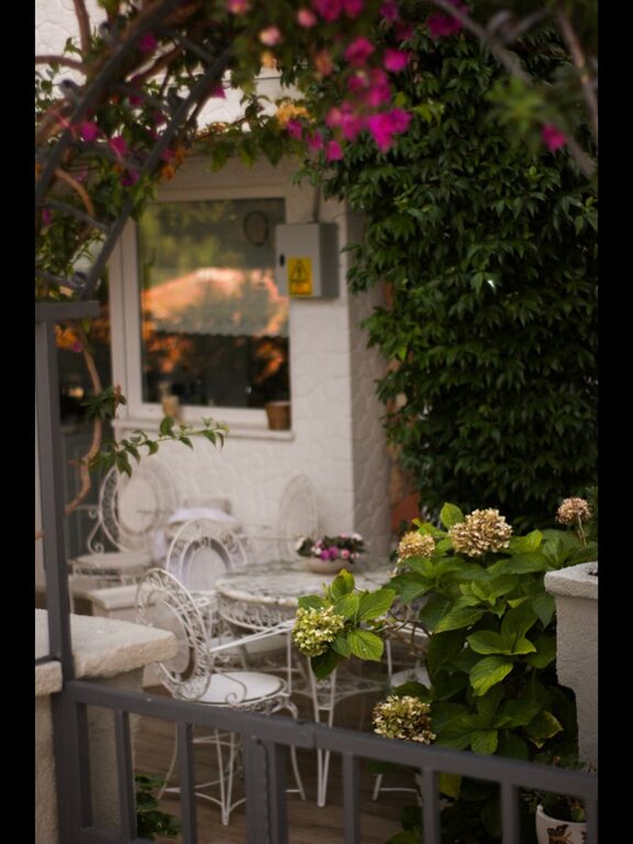 Tips for Creating a Relaxing Garden Space at Home